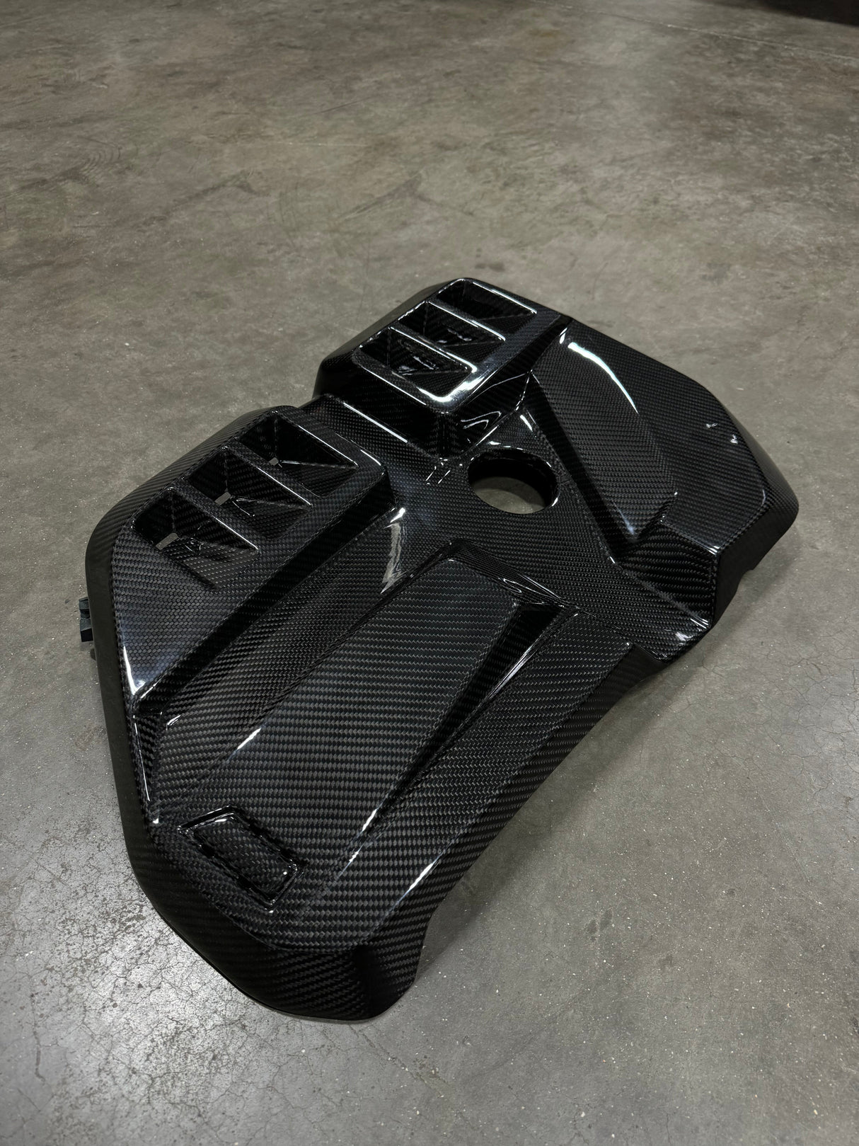 Dry Carbon Fiber Engine Cover Trim (BMW M3 G80 | M4 G82/G83) - MidWest Bimmer Supply